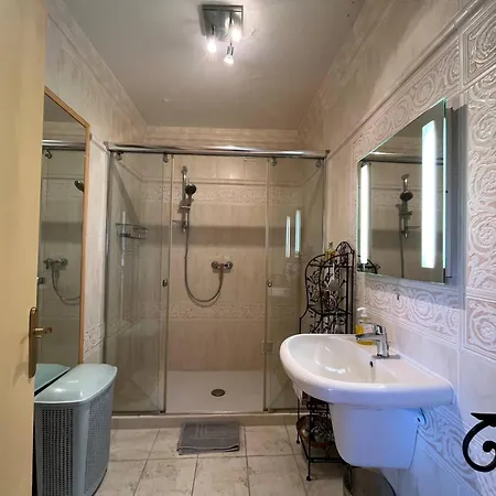 Comfortable And Fully Equiped Two Bedroom Apartment *