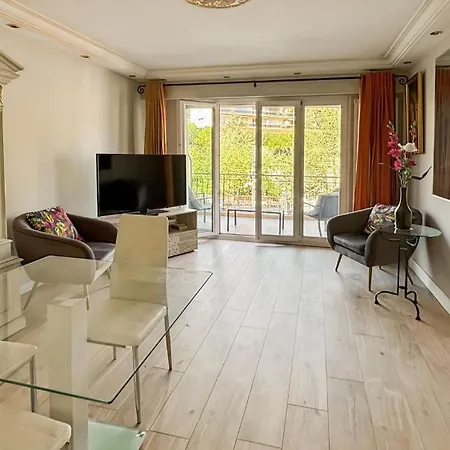 Comfortable And Fully Equiped Two Bedroom *