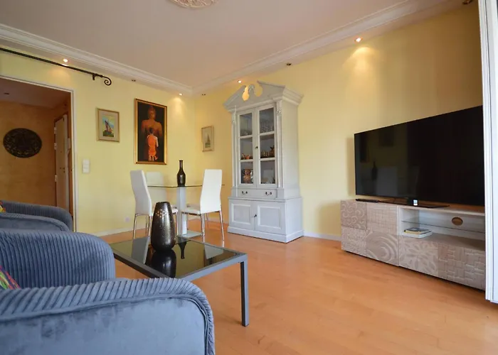 Comfortable And Fully Equiped Two Bedroom * Cannes