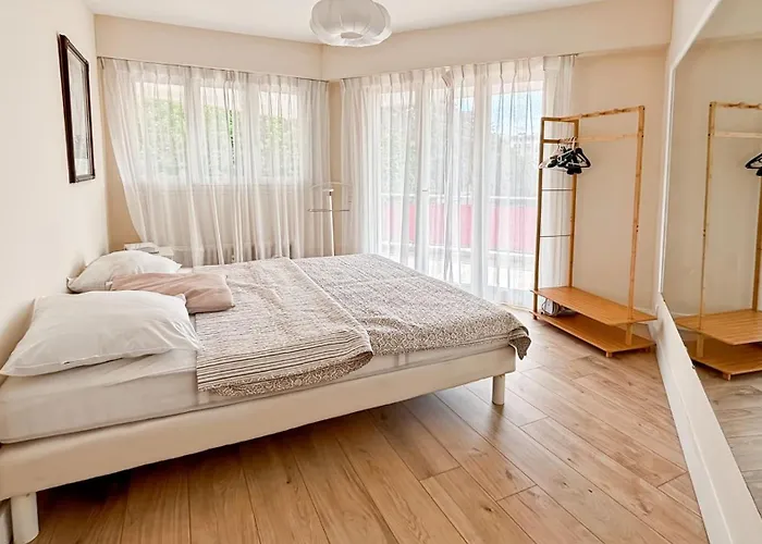 Lägenhet Comfortable And Fully Equiped Two Bedroom Cannes