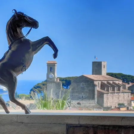 Comfortable And Fully Equiped Two Bedroom *