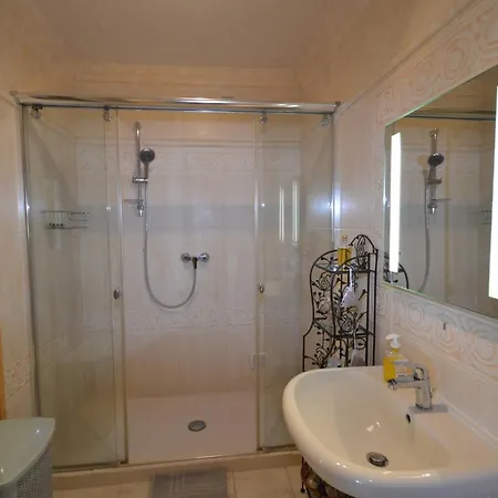 Comfortable And Fully Equiped Two Bedroom