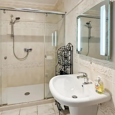 Comfortable And Fully Equiped Two Bedroom شقة